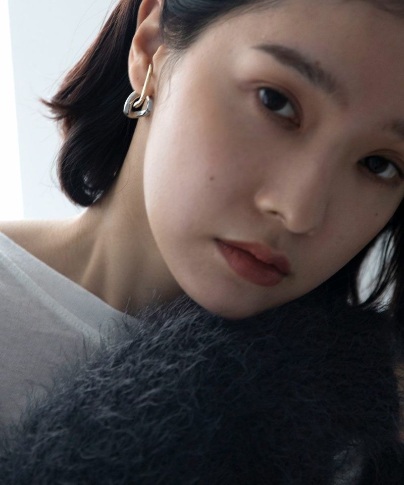 COMBI COLOR HANG EAR CUFF