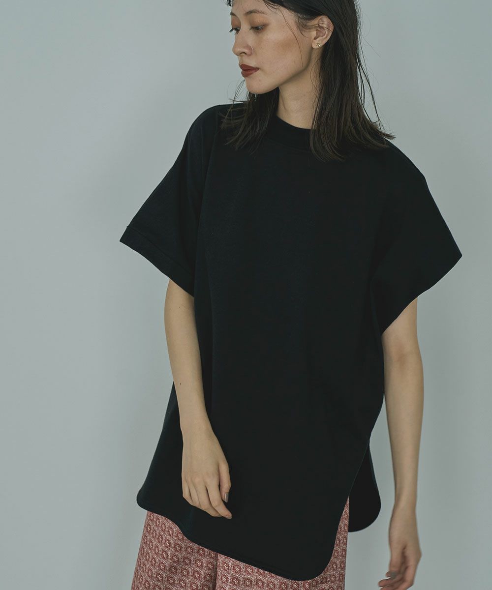 ASYMMETRY SLEEVE TEE