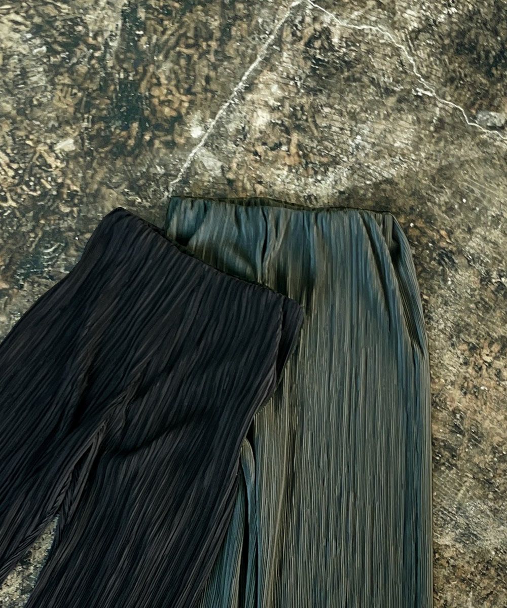 【SALE】RELAX PLEATS PANTS