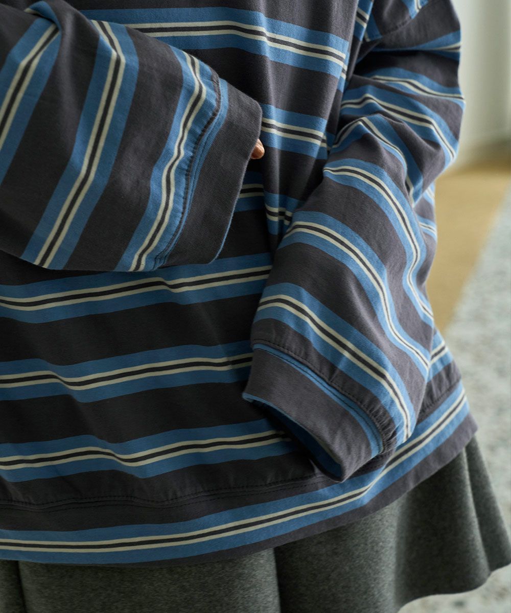 OVER SIZE BORDER TEE