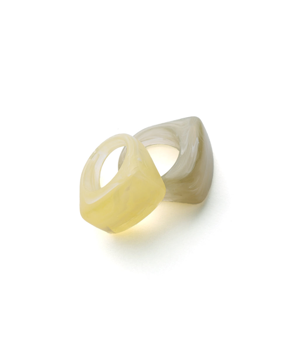 SQUARE TRANSLUCENT RING