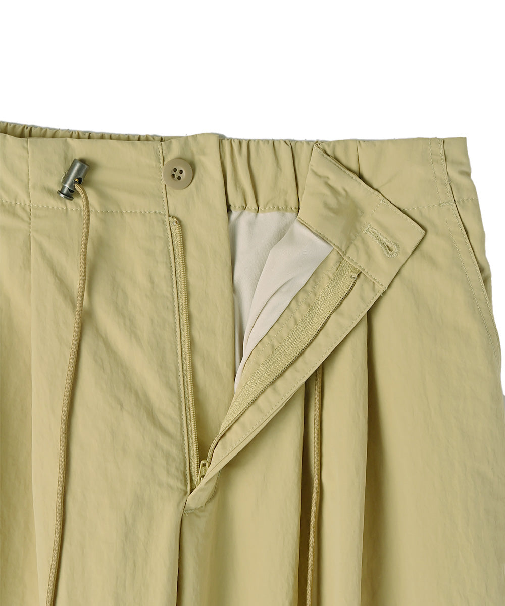 WATER-REPELLENT PANTS