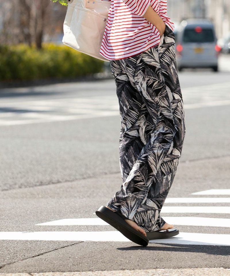 BOTANICAL PRINT PANTS