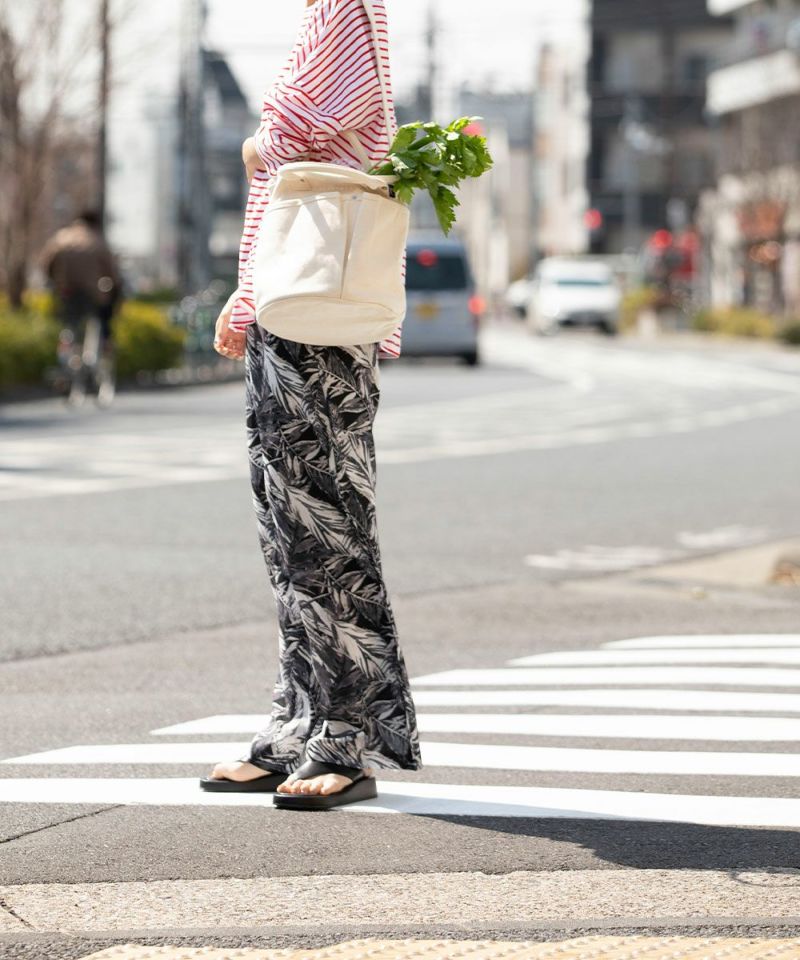 BOTANICAL PRINT PANTS