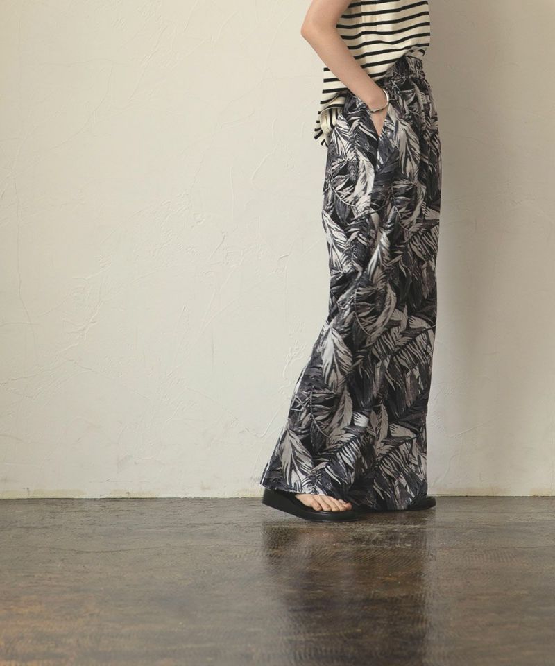 BOTANICAL PRINT PANTS