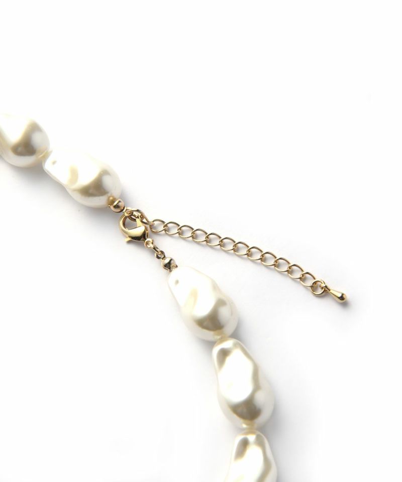 BAROQUE PEARL NECKLACE