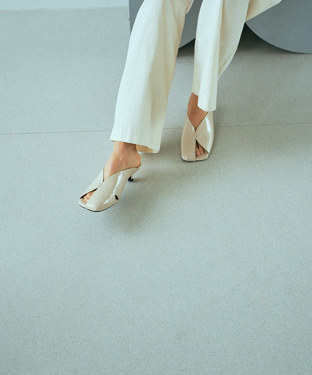 [LE VERNIS]ASYMMETRY MULES[本店限定]