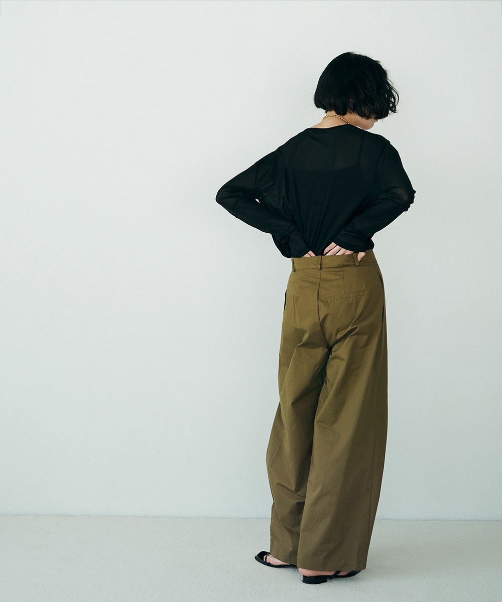 SIDE TUCK PANTS