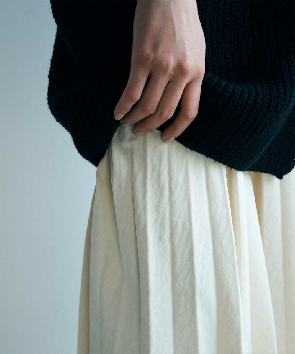 【SALE】PEACH SKIN PLEATS SKIRT