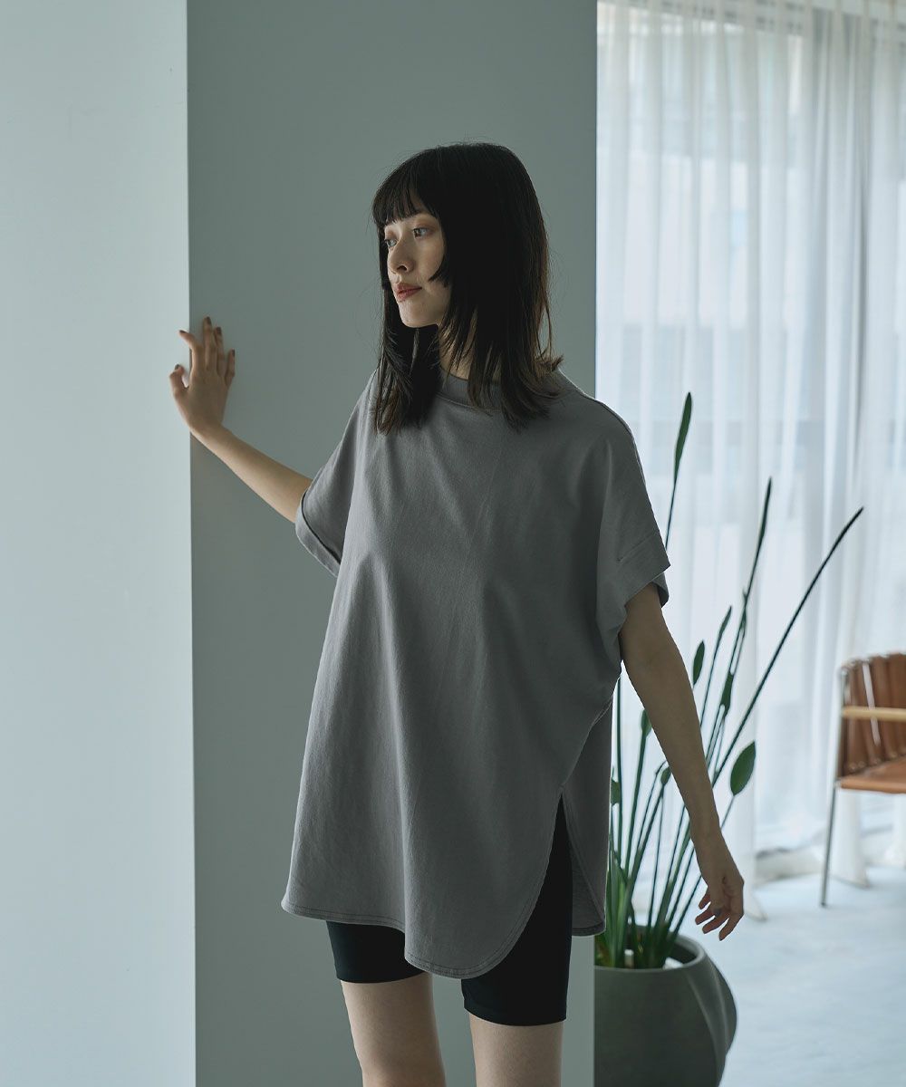 ASYMMETRY SLEEVE TEE