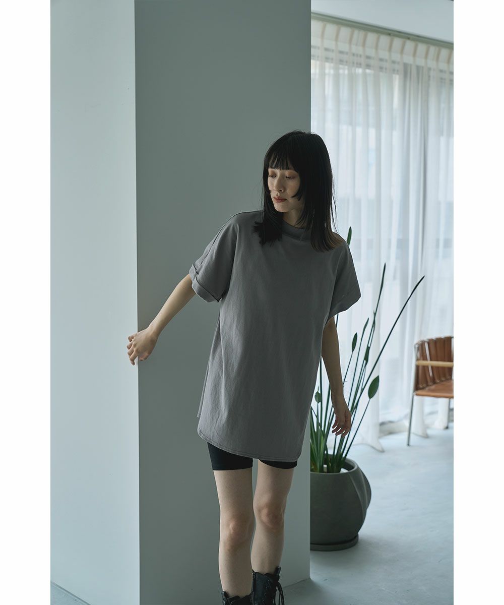 ASYMMETRY SLEEVE TEE