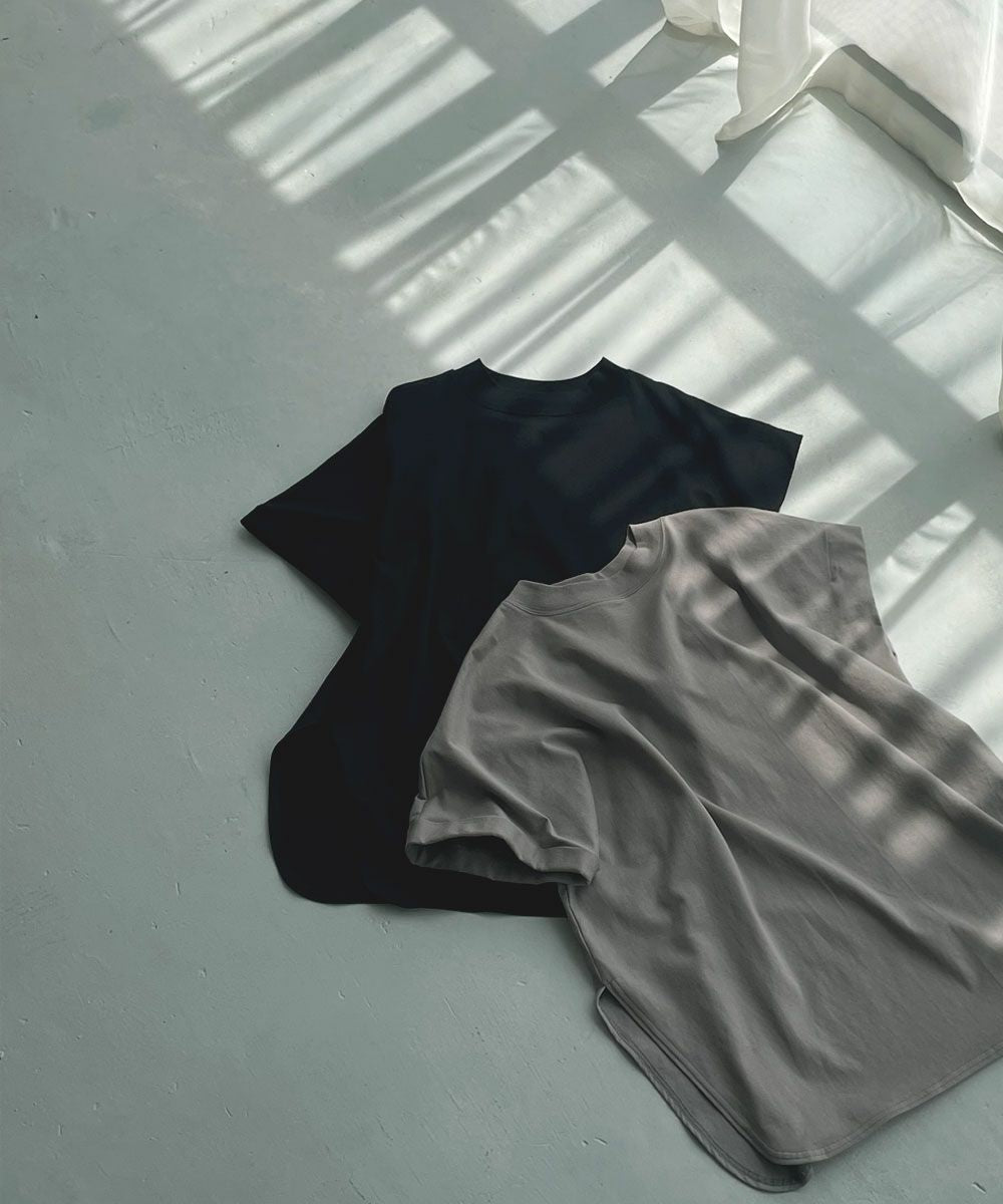 ASYMMETRY SLEEVE TEE