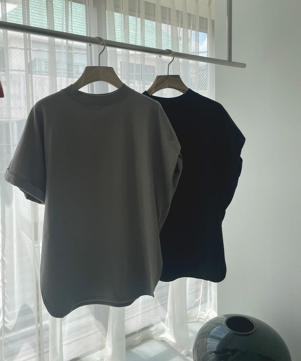 ASYMMETRY SLEEVE TEE