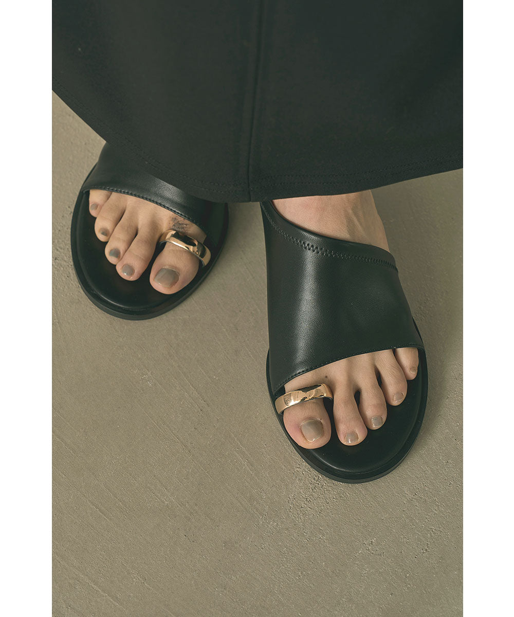 追加》LE VERNIS/ルベルニ Toe ring sandals（サンダル）｜NOBLE