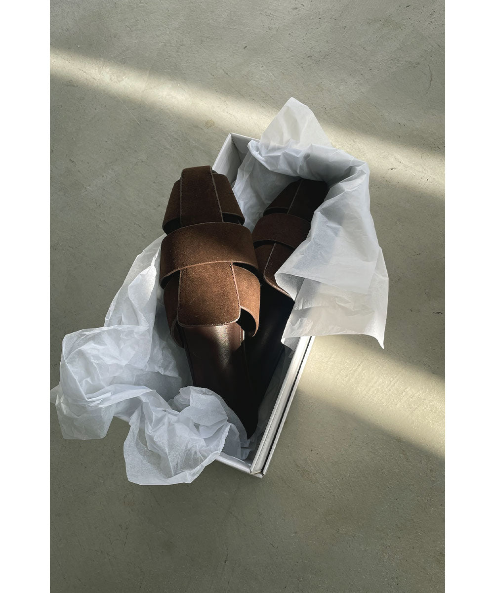 FEMININE GURKHA SANDAL