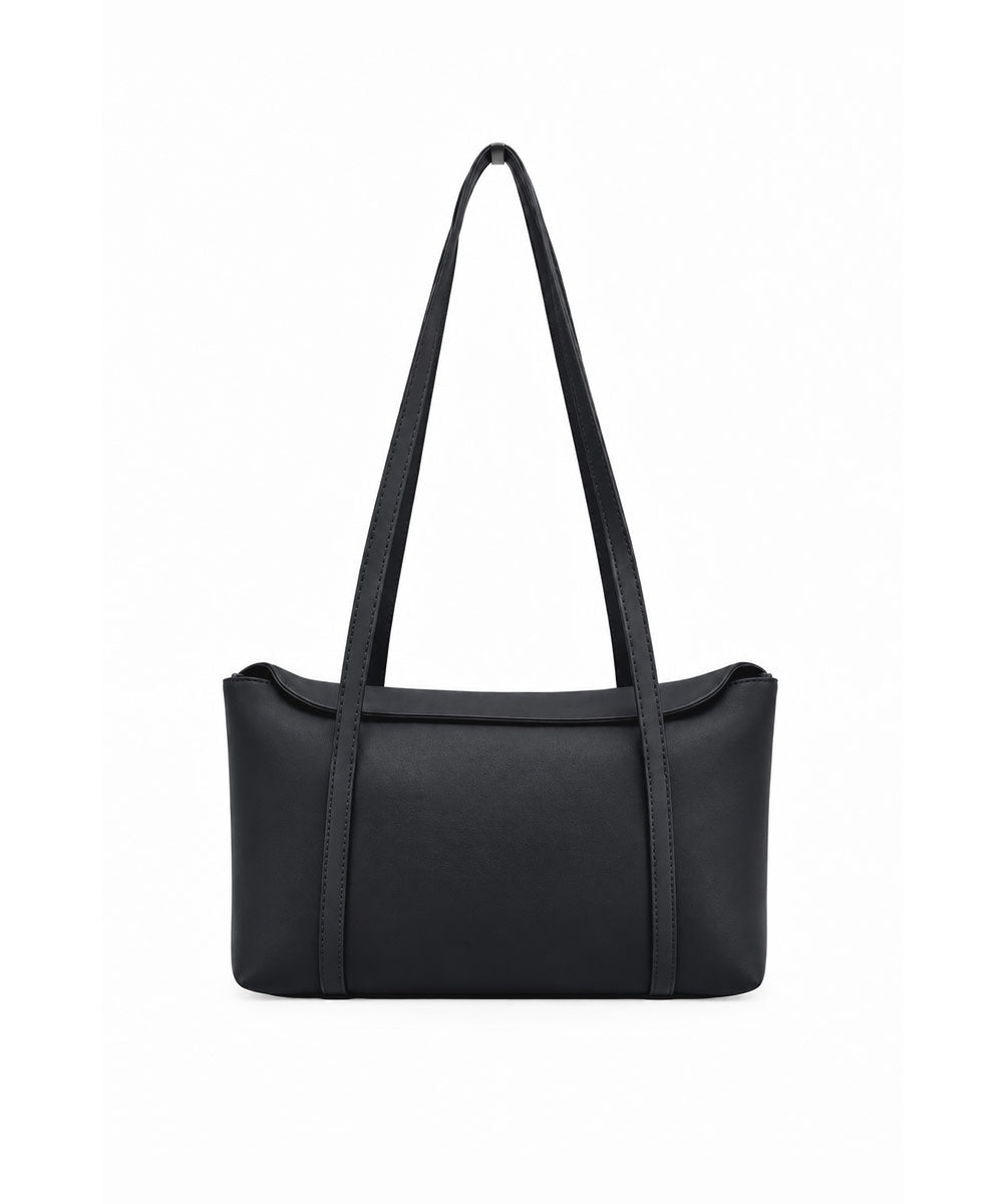 BLACK__752559-05.jpg-4